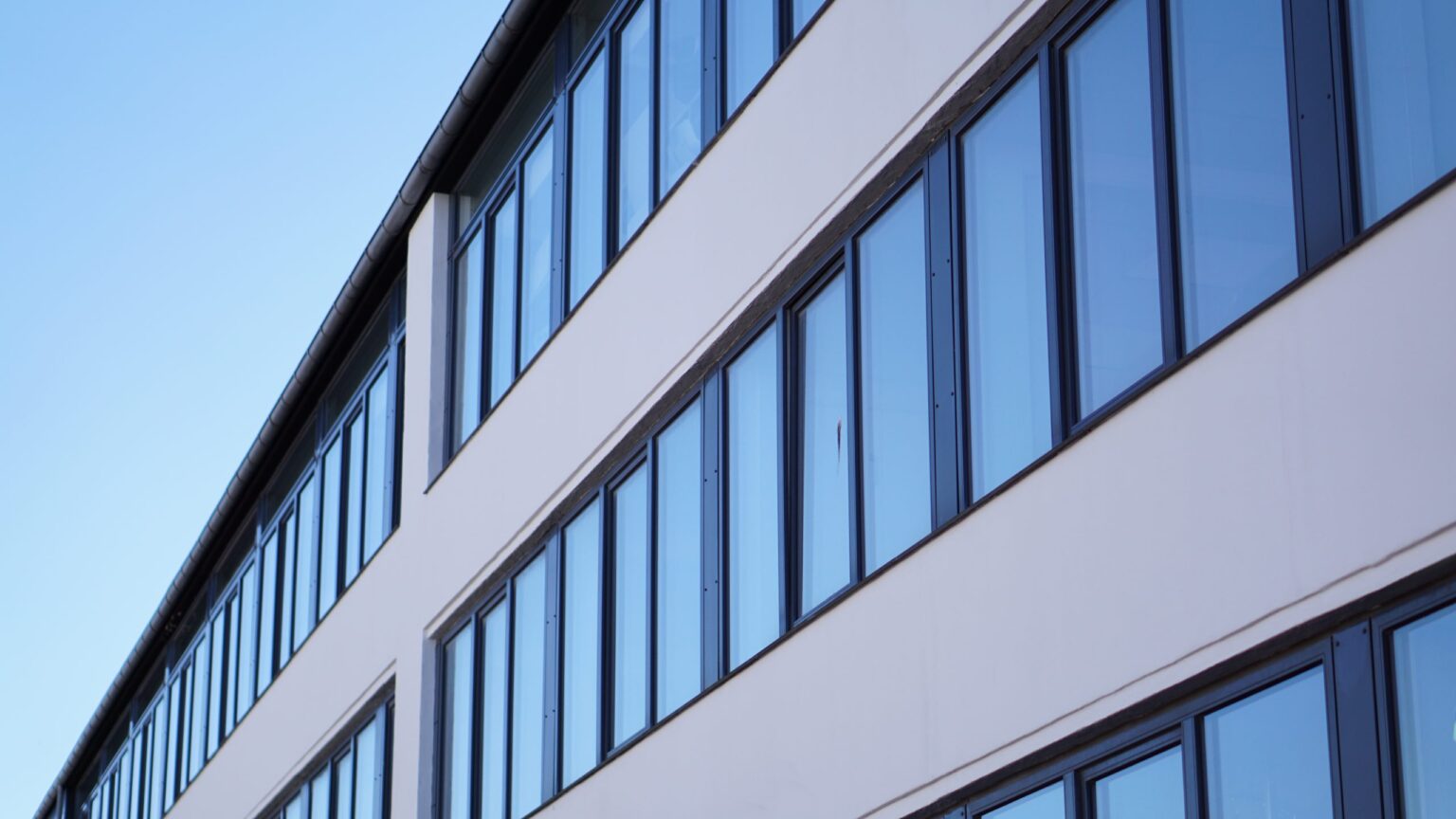 Virkeholm-3-herlev-lejemaal-facade-277m2-1sal-scaled
